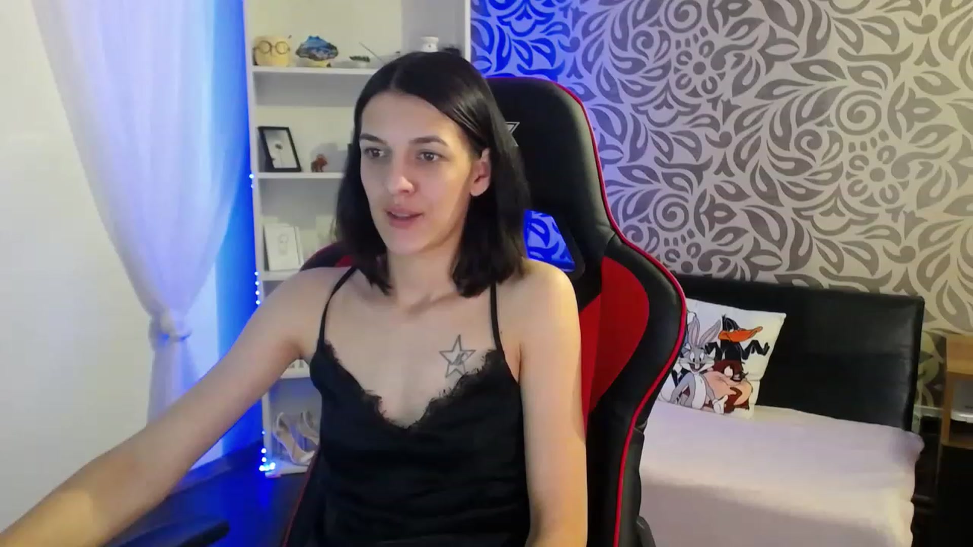 Gallery image thumbnail from AnyaLuv777's myfreecams stream on, 01/09/2023, 20:42 image 13 of 20