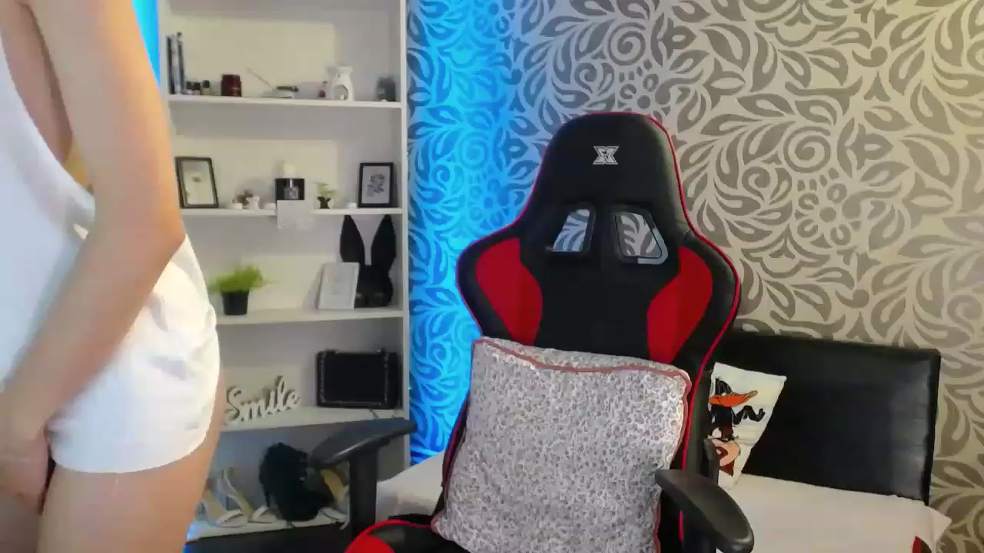 Gallery image thumbnail from AnyaLuv777's myfreecams stream on, 01/30/2023, 06:10 image 1 of 20