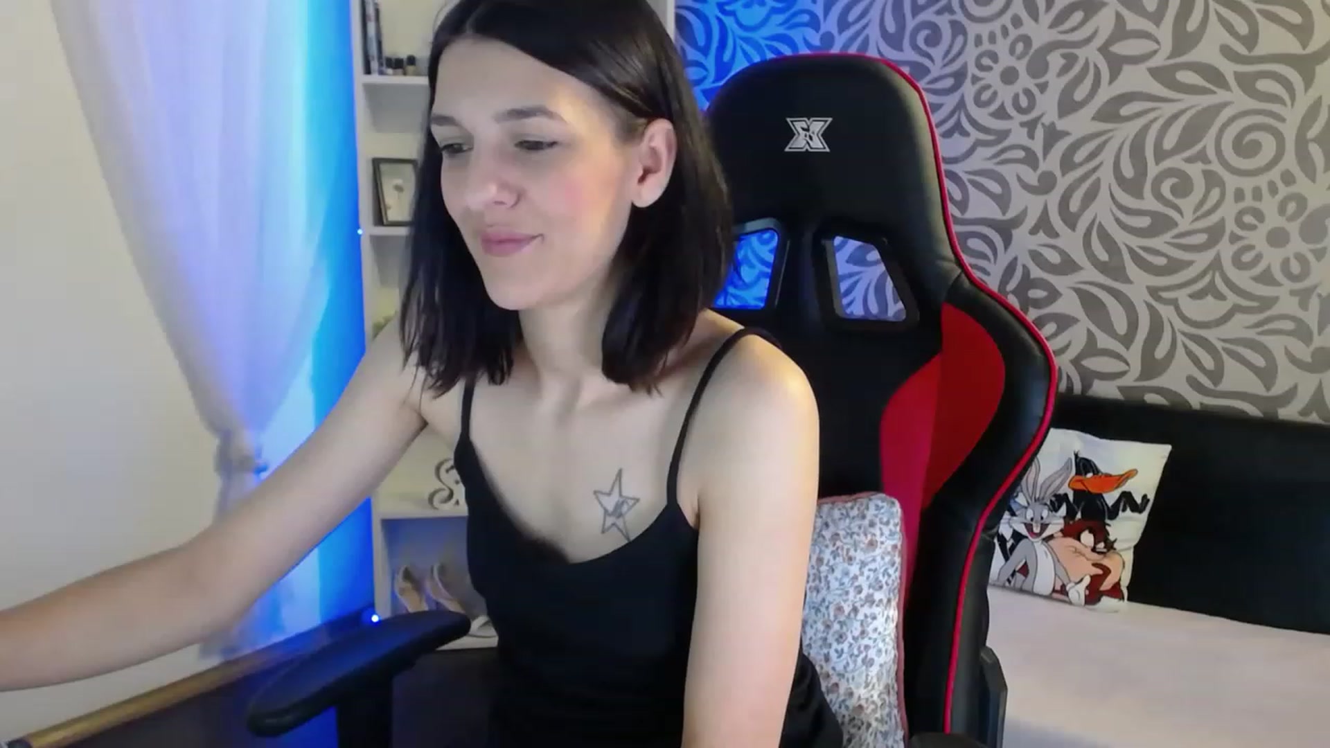 Gallery image thumbnail from AnyaLuv777's myfreecams stream on, 01/31/2023, 21:15 image 1 of 20