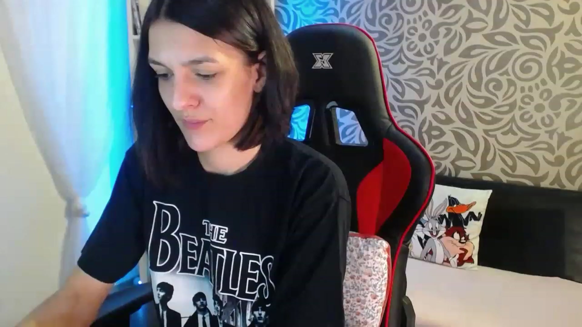 Gallery image thumbnail from AnyaLuv777's myfreecams stream on, 02/06/2023, 22:59 image 6 of 20