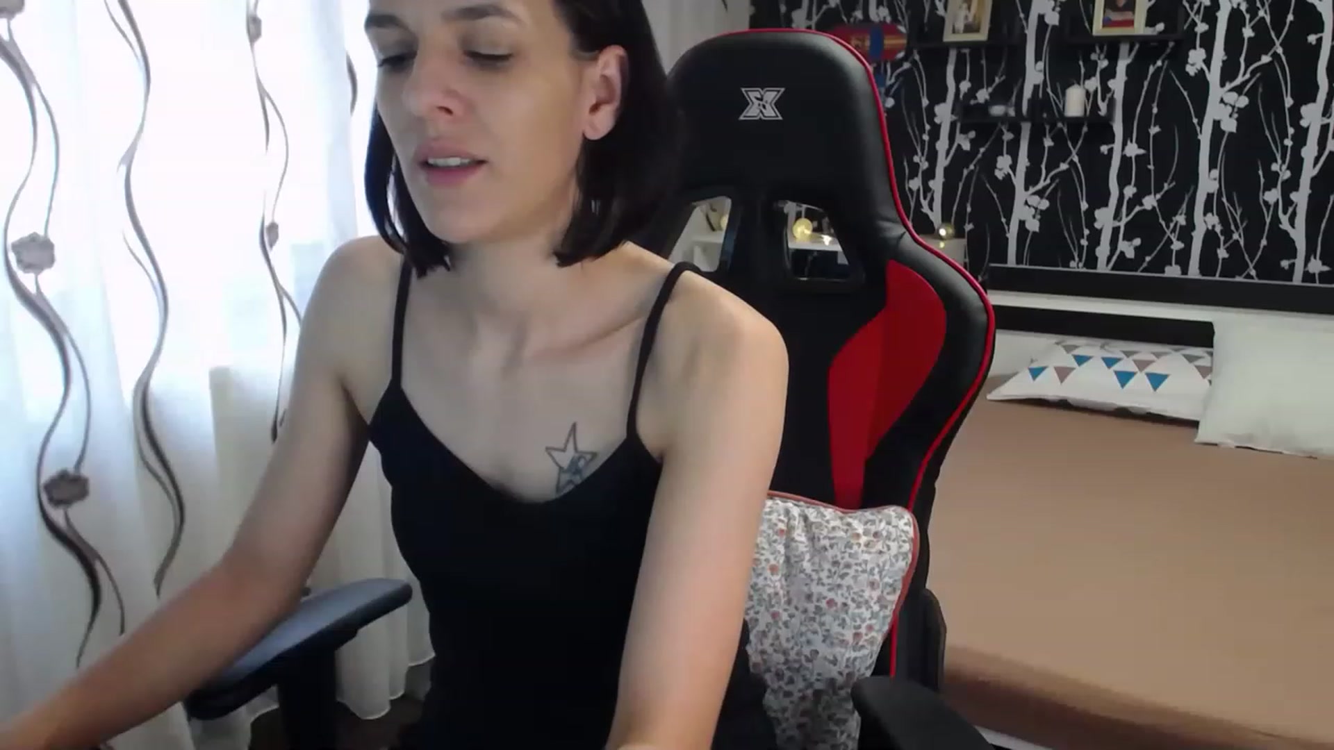 Gallery image thumbnail from AnyaLuv777's myfreecams stream on, 02/25/2023, 11:55 image 18 of 20
