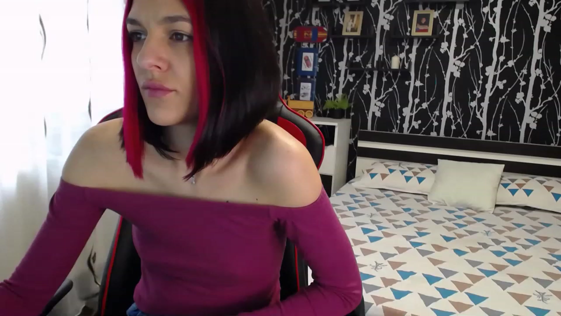 Gallery image thumbnail from AnyaLuv777's myfreecams stream on, 03/28/2023, 10:36 image 20 of 20