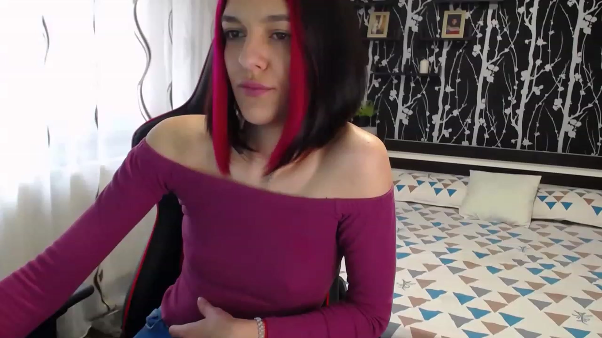 Gallery image thumbnail from AnyaLuv777's myfreecams stream on, 03/28/2023, 10:36 image 7 of 20