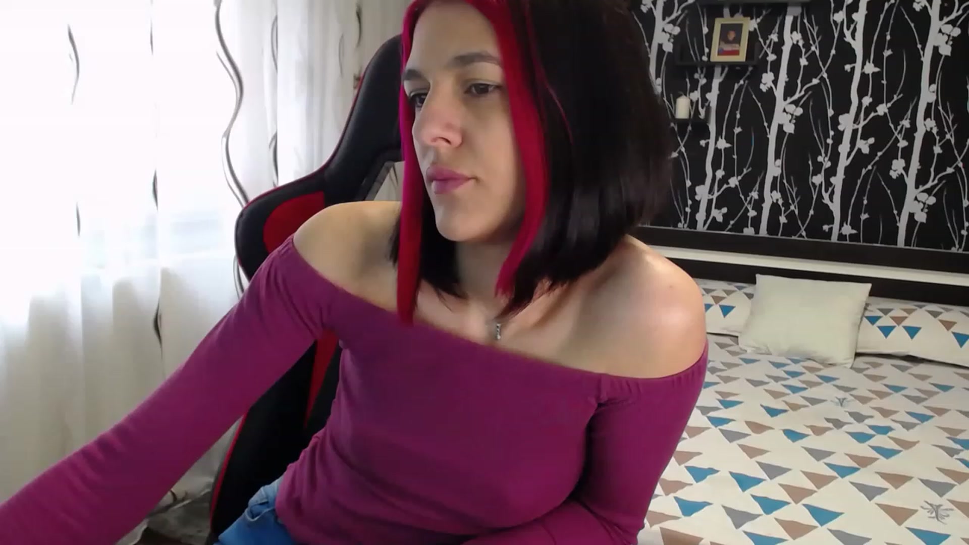 Gallery image thumbnail from AnyaLuv777's myfreecams stream on, 03/28/2023, 10:36 image 3 of 20