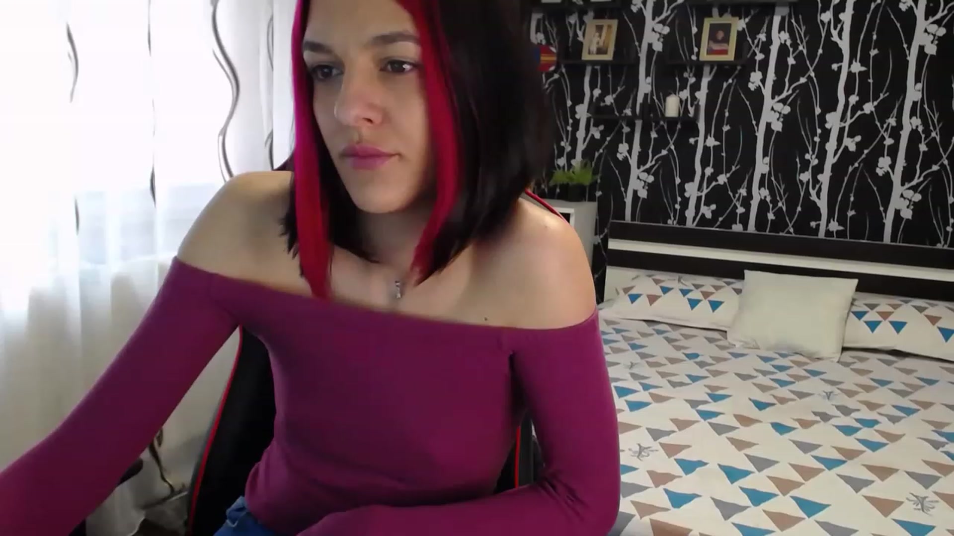 Gallery image thumbnail from AnyaLuv777's myfreecams stream on, 03/28/2023, 10:36 image 9 of 20