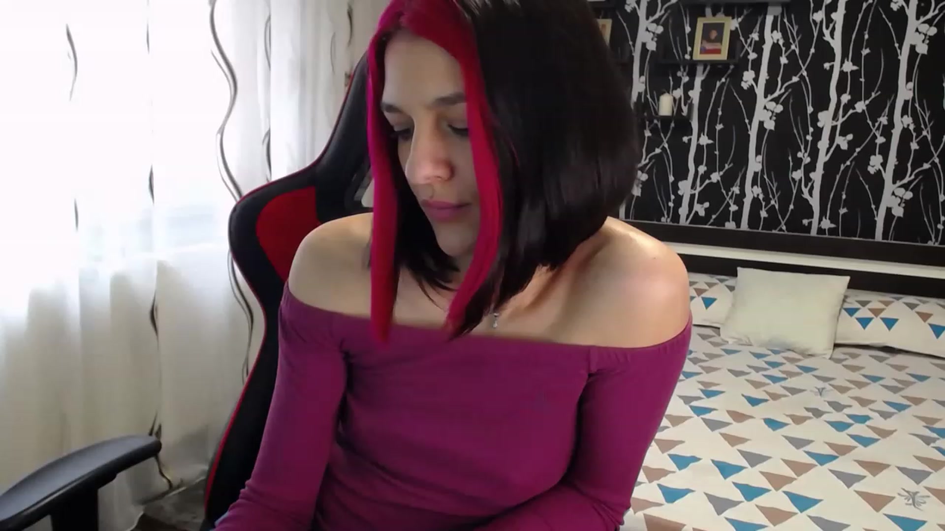 Gallery image thumbnail from AnyaLuv777's myfreecams stream on, 03/28/2023, 10:36 image 4 of 20