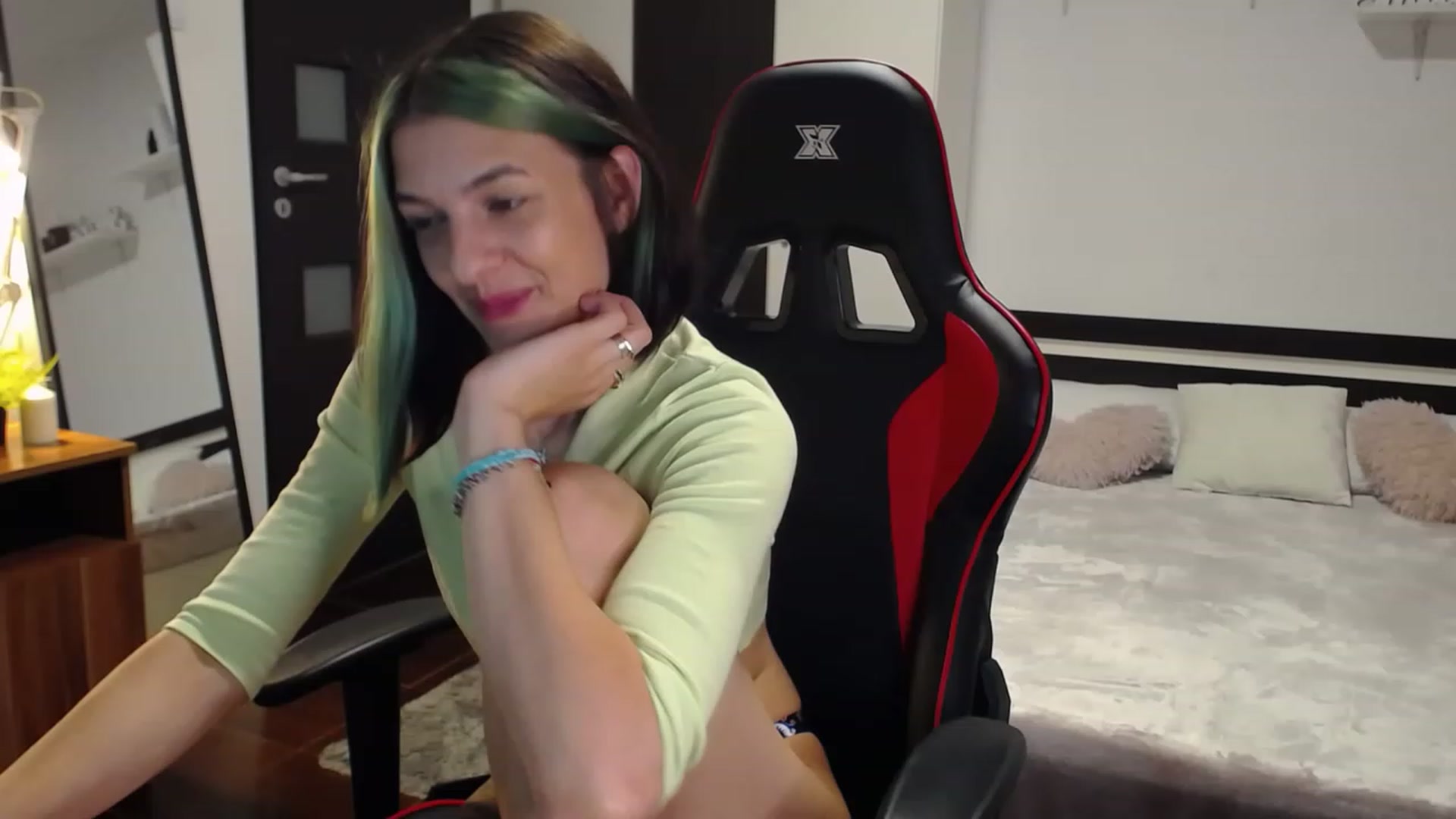 Gallery image thumbnail from AnyaLuv777's myfreecams stream on, 04/27/2023, 22:18 image 7 of 20