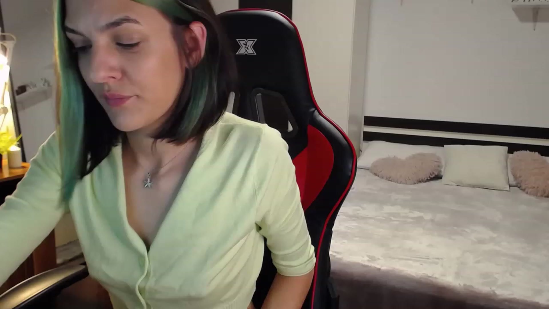 Gallery image thumbnail from AnyaLuv777's myfreecams stream on, 04/27/2023, 22:18 image 1 of 20
