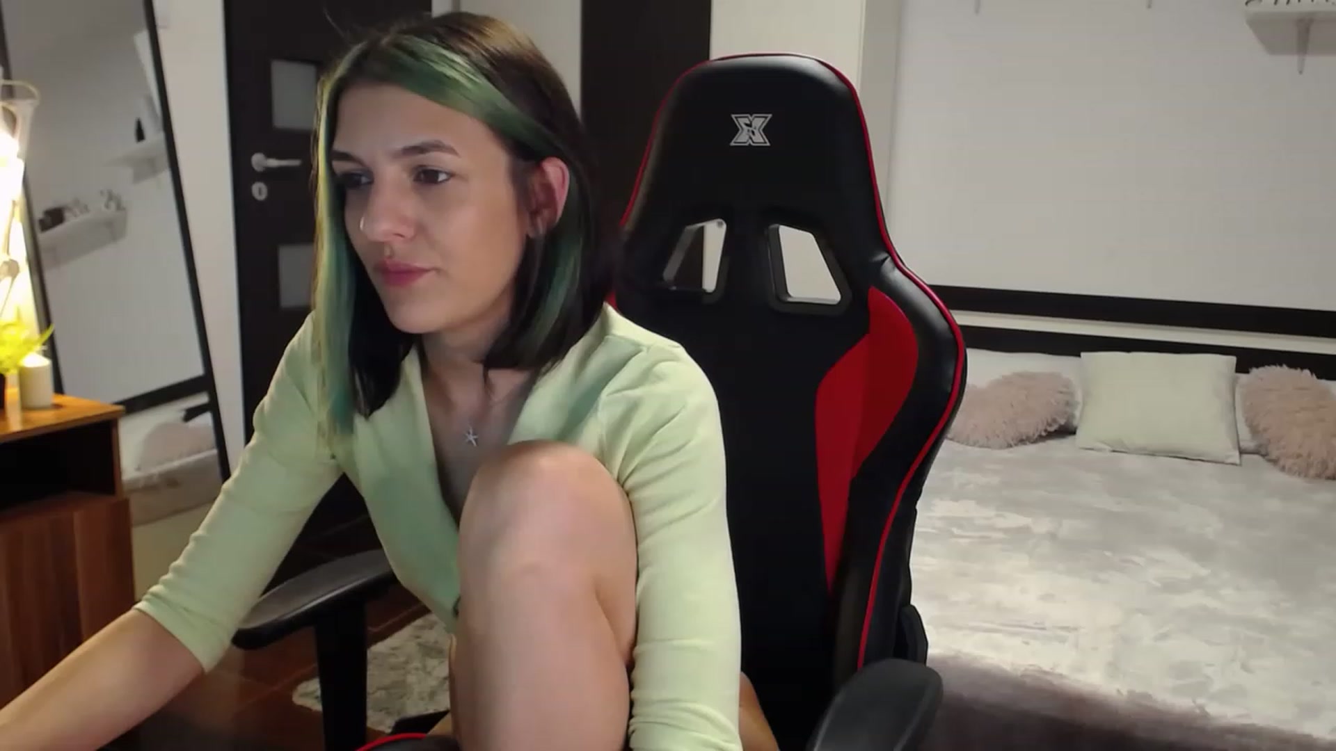 Gallery image thumbnail from AnyaLuv777's myfreecams stream on, 04/27/2023, 22:18 image 5 of 20