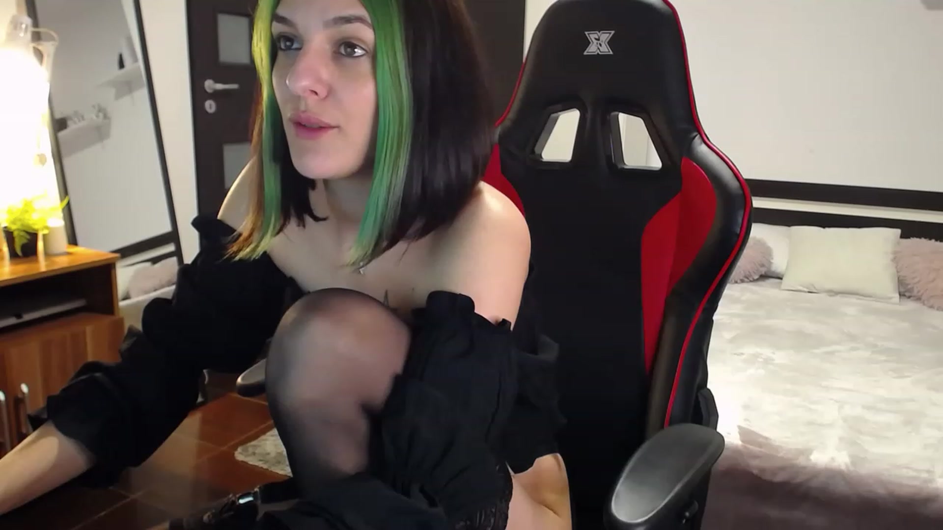 Gallery image thumbnail from AnyaLuv777's myfreecams stream on, 04/29/2023, 19:51 image 6 of 20