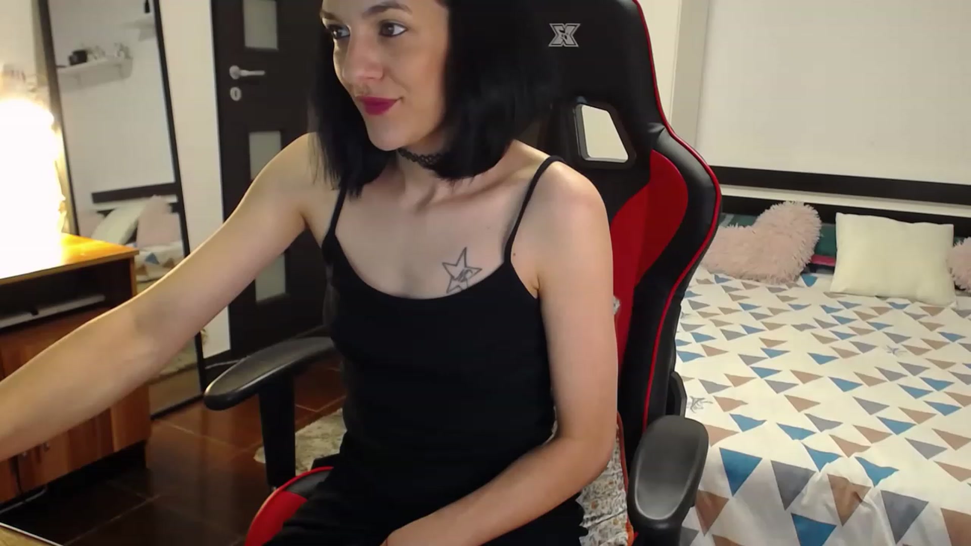 Gallery image thumbnail from AnyaLuv777's myfreecams stream on, 05/26/2023, 20:44 image 6 of 20