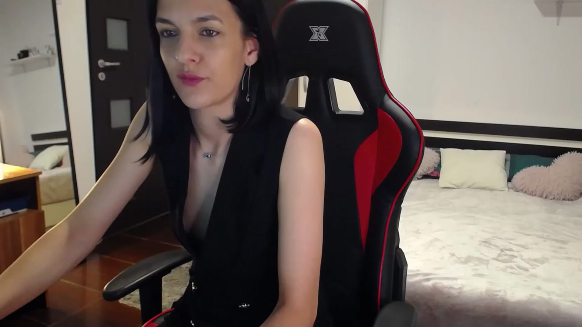 Gallery image thumbnail from AnyaLuv777's myfreecams stream on, 06/04/2023, 20:49 image 19 of 20