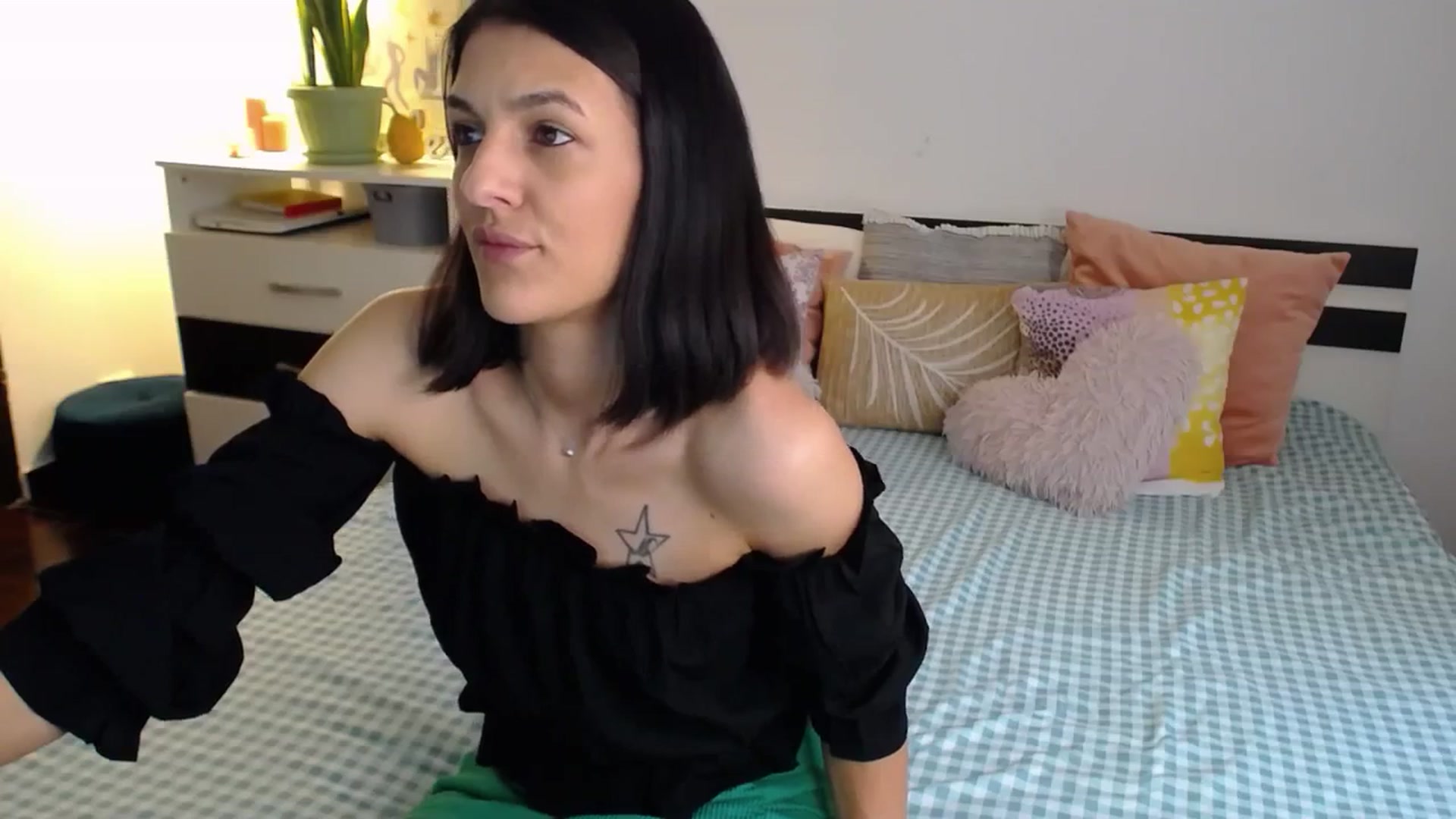 Gallery image thumbnail from AnyaLuv777's myfreecams stream on, 11/03/2023, 12:10 image 5 of 20
