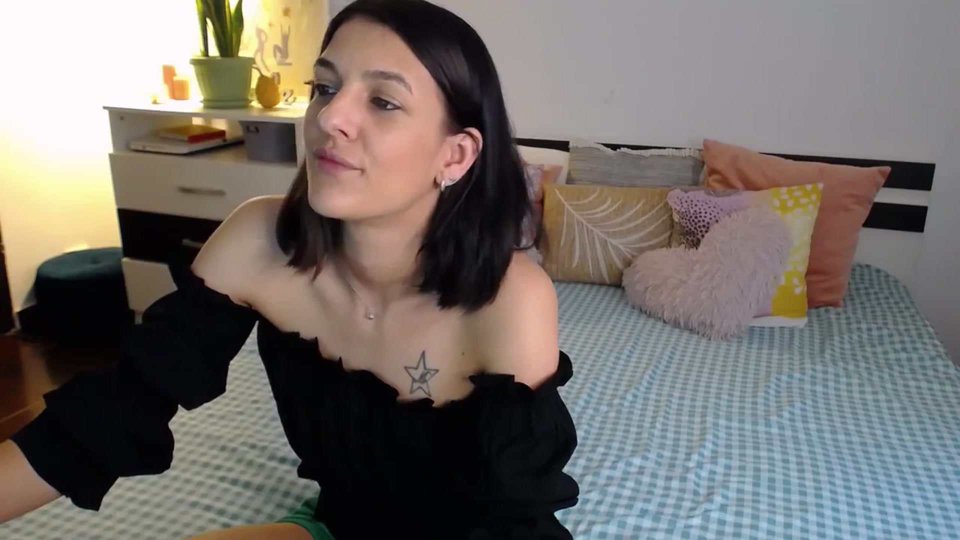 Gallery image thumbnail from AnyaLuv777's myfreecams stream on, 11/03/2023, 12:10 image 20 of 20