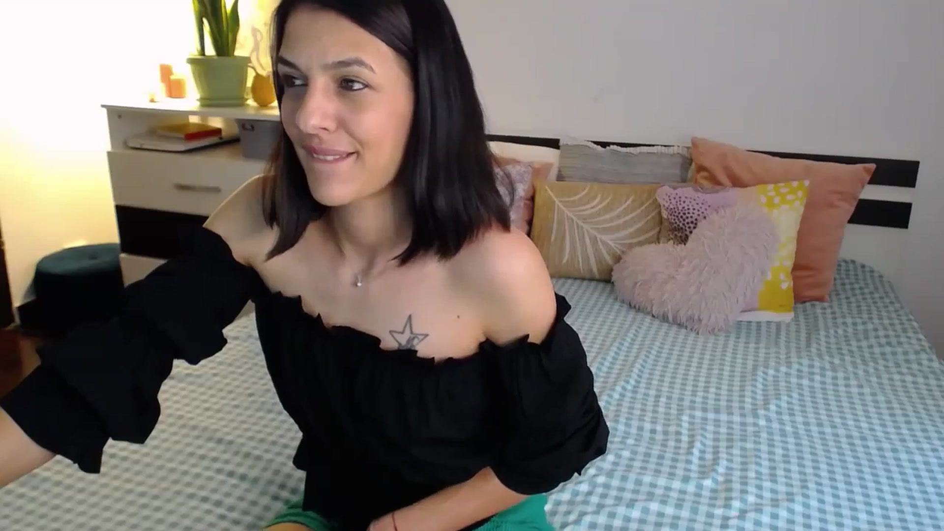 Gallery image thumbnail from AnyaLuv777's myfreecams stream on, 11/03/2023, 12:10 image 11 of 20
