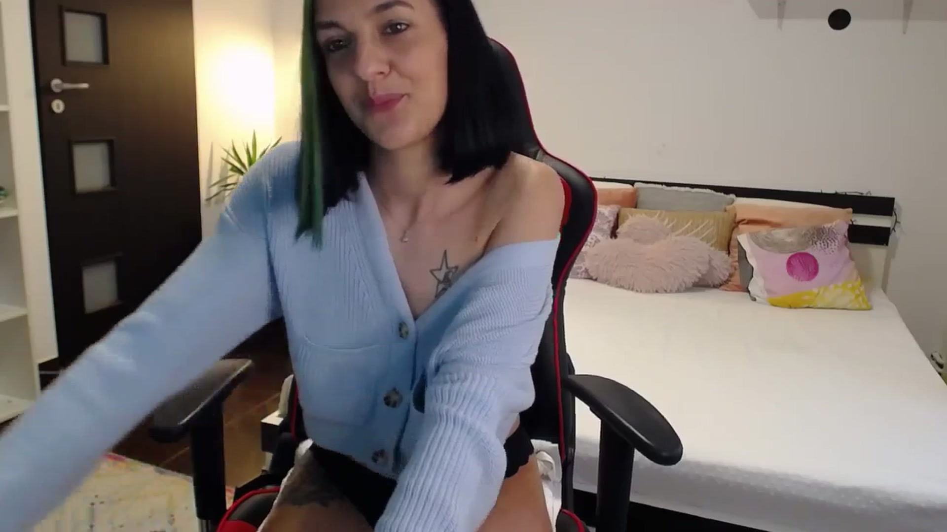 Gallery image thumbnail from AnyaLuv777's myfreecams stream on, 11/21/2023, 12:42 image 9 of 20