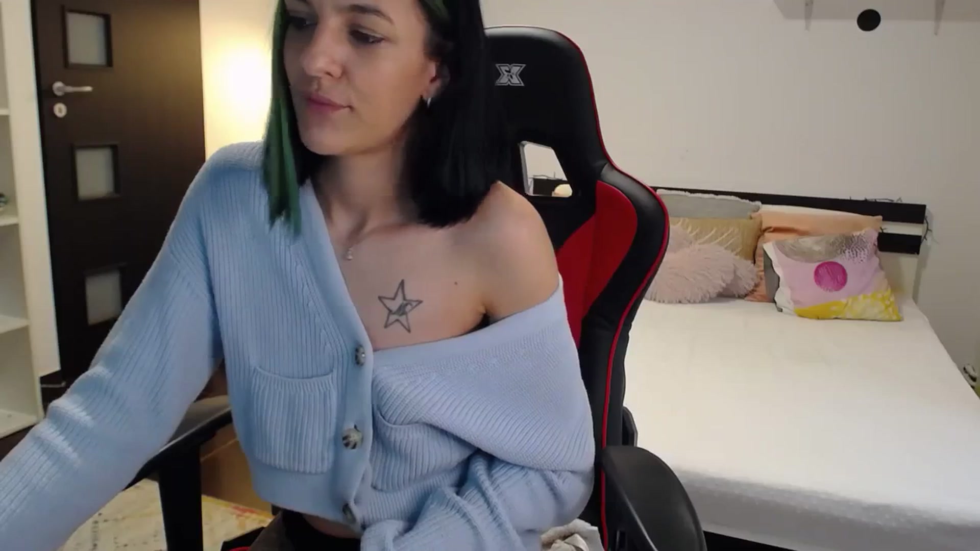 Gallery image thumbnail from AnyaLuv777's myfreecams stream on, 11/21/2023, 12:42 image 12 of 20