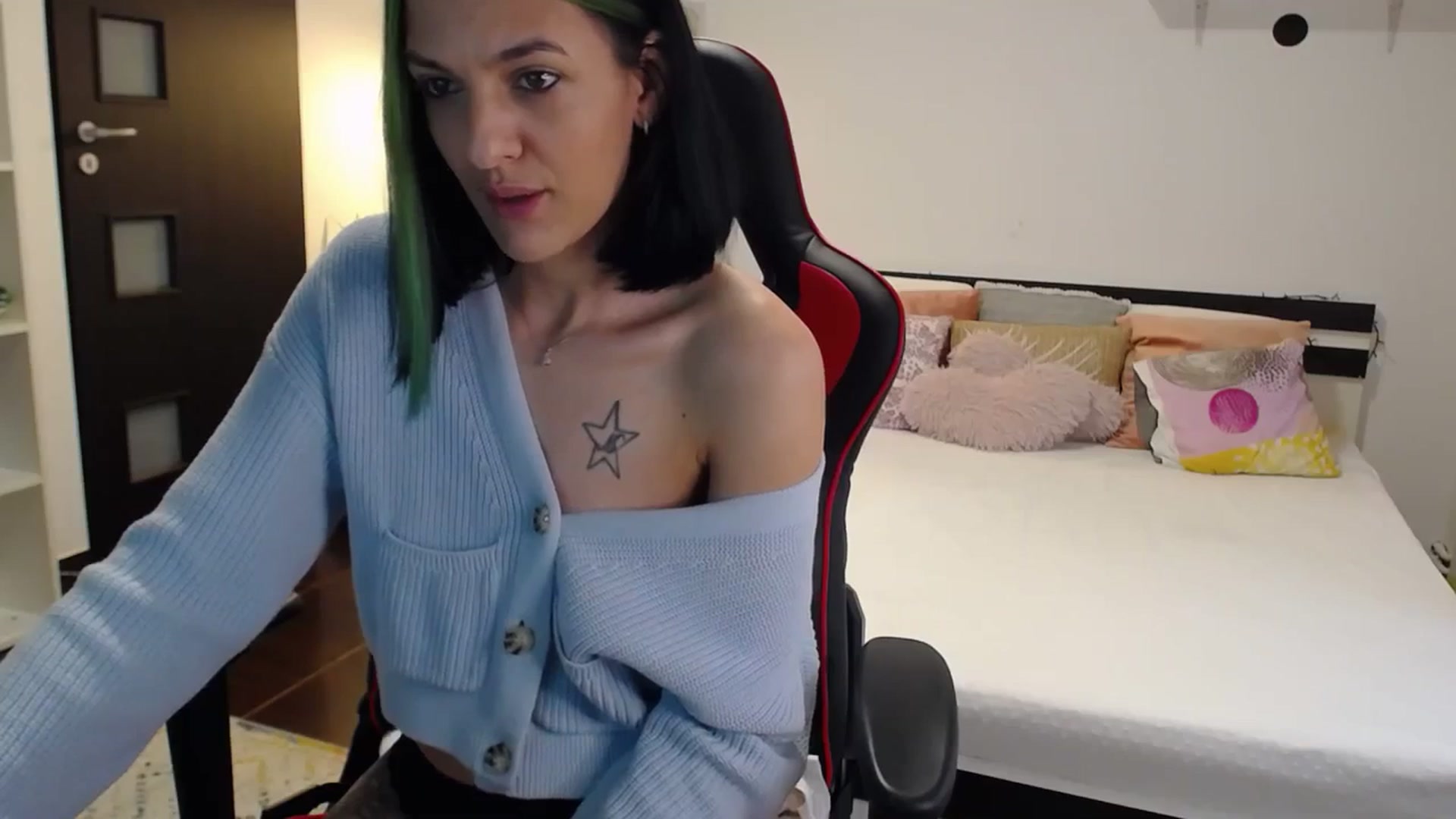 Gallery image thumbnail from AnyaLuv777's myfreecams stream on, 11/21/2023, 12:42 image 6 of 20
