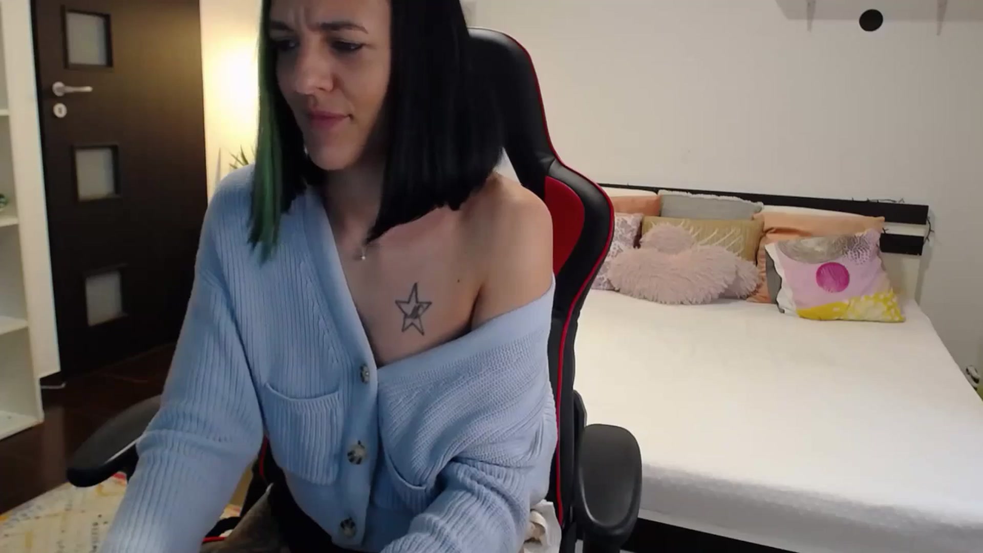 Gallery image thumbnail from AnyaLuv777's myfreecams stream on, 11/21/2023, 12:42 image 3 of 20
