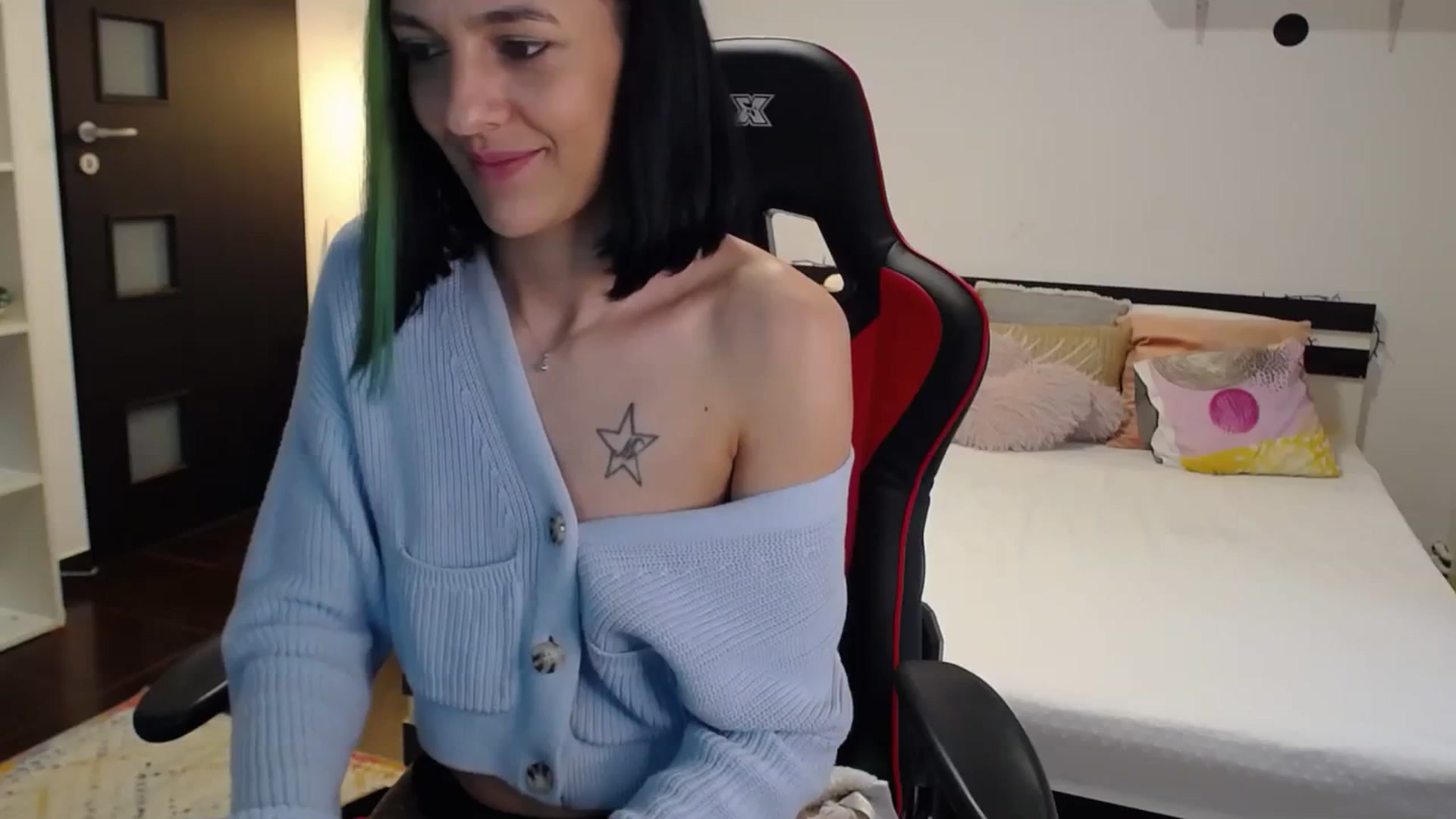 Gallery image thumbnail from AnyaLuv777's myfreecams stream on, 11/21/2023, 12:42 image 16 of 20