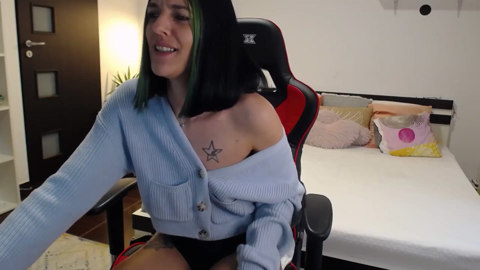 Gallery image thumbnail from AnyaLuv777's myfreecams stream on, 11/21/2023, 12:42 image 2 of 20