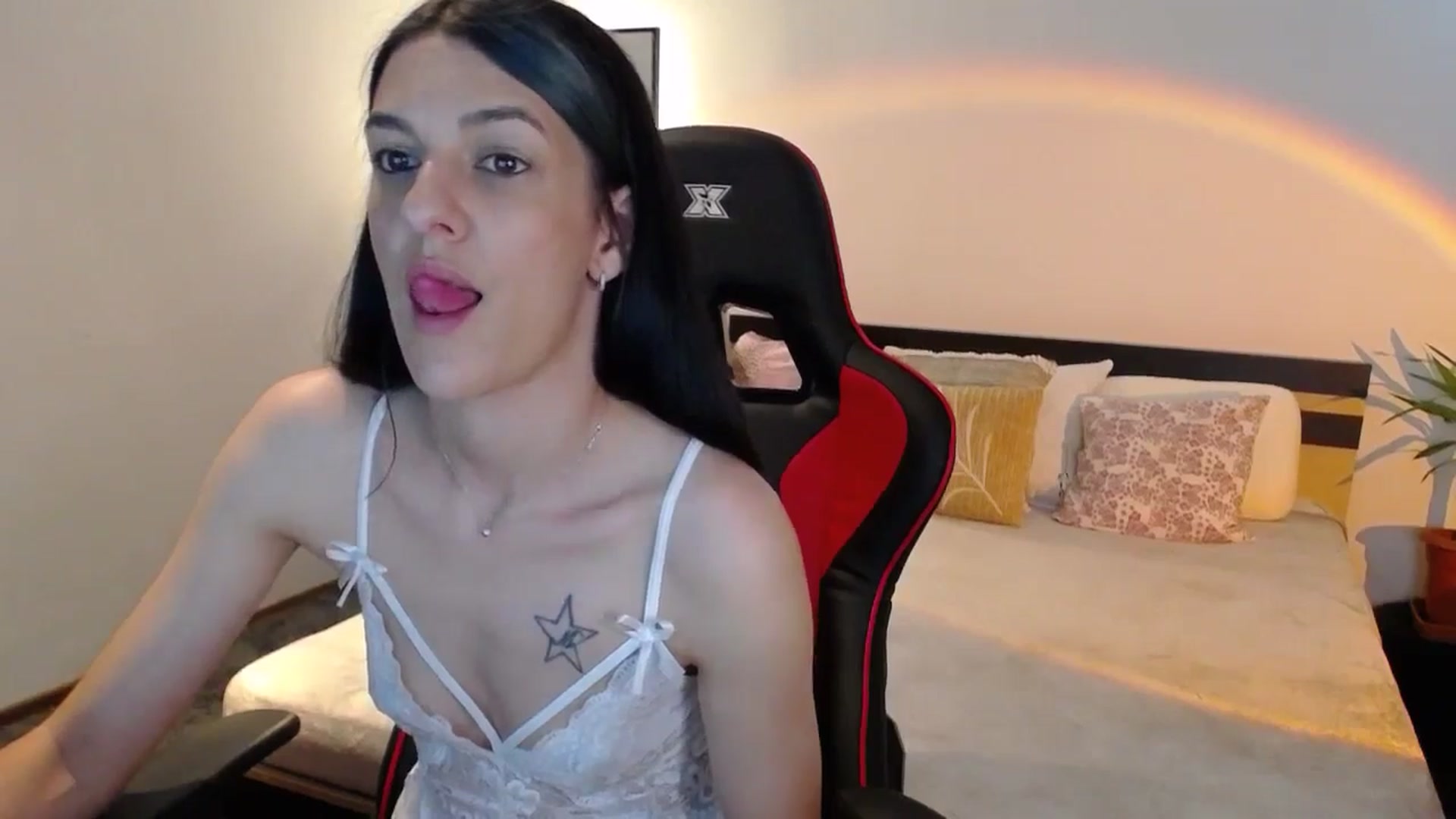Gallery image thumbnail from AnyaLuv777's myfreecams stream on, 06/10/2024, 22:47 image 10 of 20