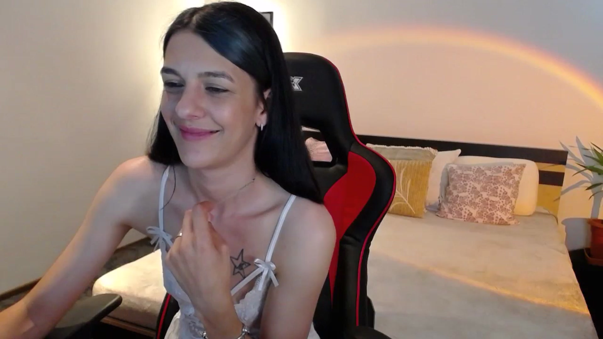 Gallery image thumbnail from AnyaLuv777's myfreecams stream on, 06/10/2024, 22:47 image 11 of 20