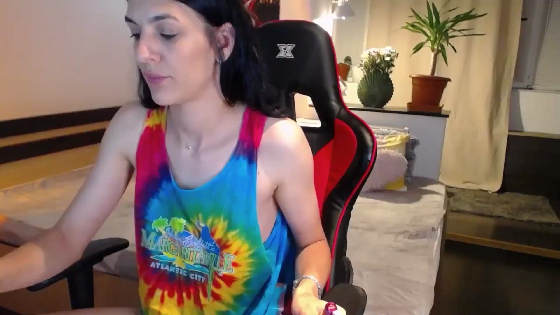 Gallery image thumbnail from AnyaLuv777's myfreecams stream on, 06/19/2024, 22:04 image 2 of 20