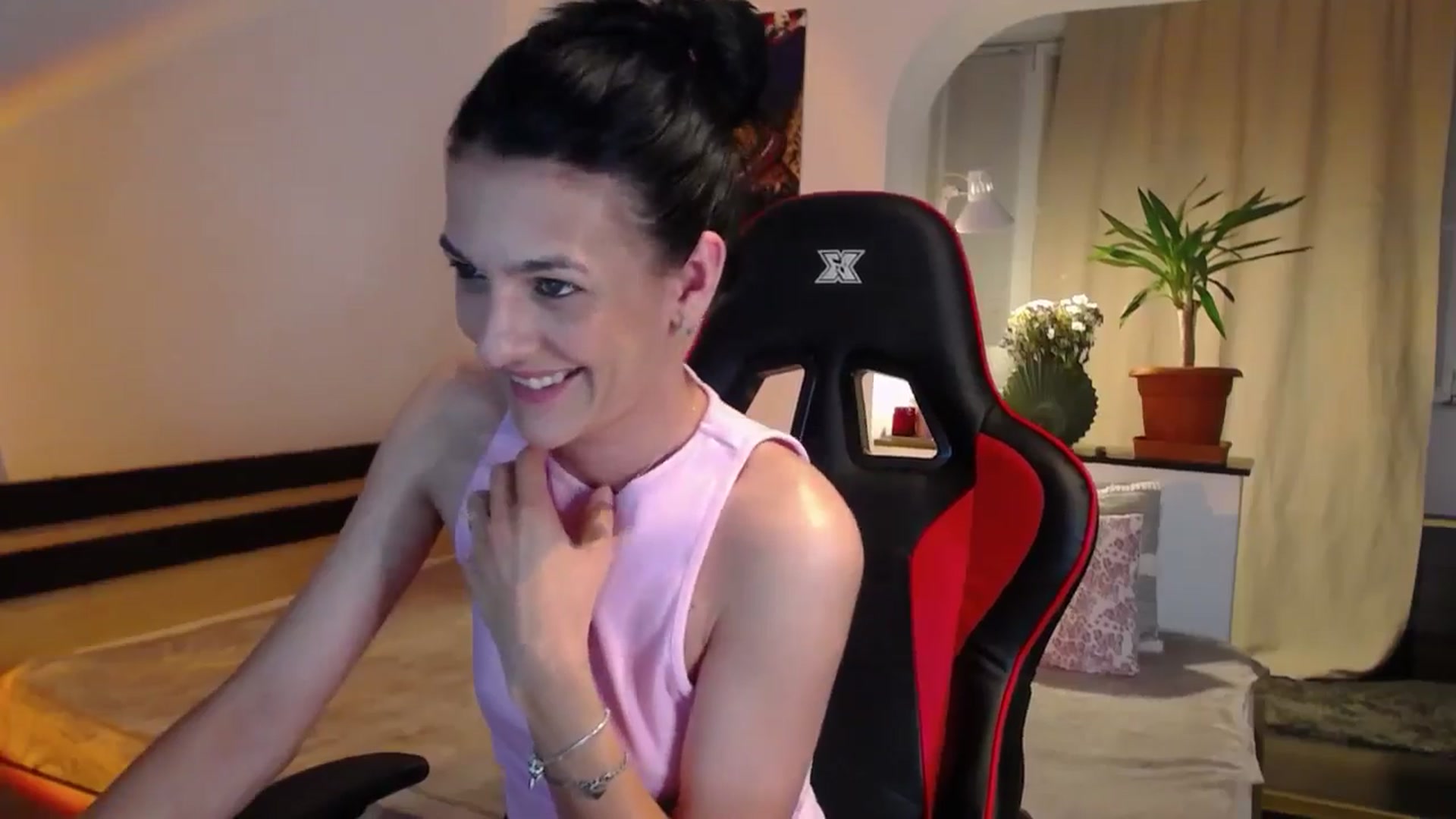 Gallery image thumbnail from AnyaLuv777's myfreecams stream on, 06/22/2024, 21:44 image 12 of 20