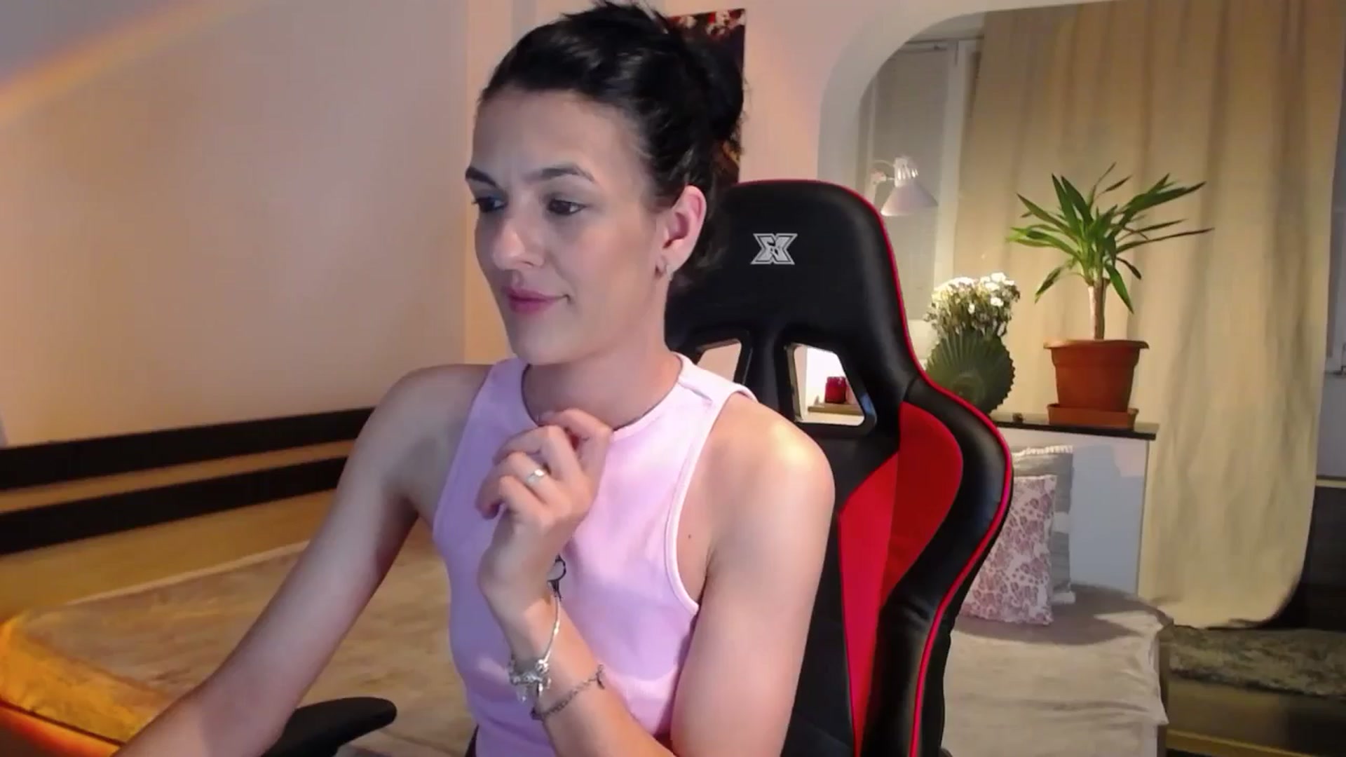 Gallery image thumbnail from AnyaLuv777's myfreecams stream on, 06/22/2024, 21:44 image 9 of 20