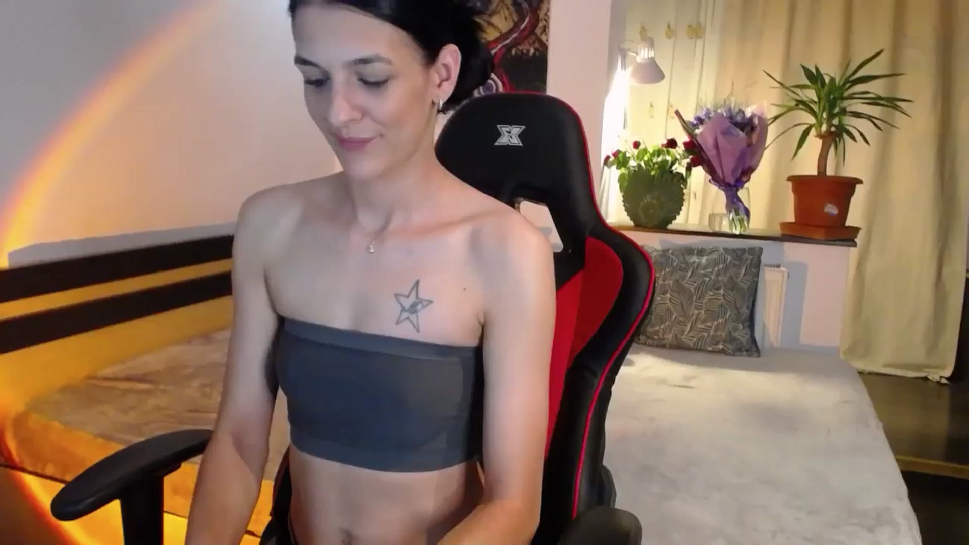 Gallery image thumbnail from AnyaLuv777's myfreecams stream on, 08/04/2024, 21:33 image 5 of 20