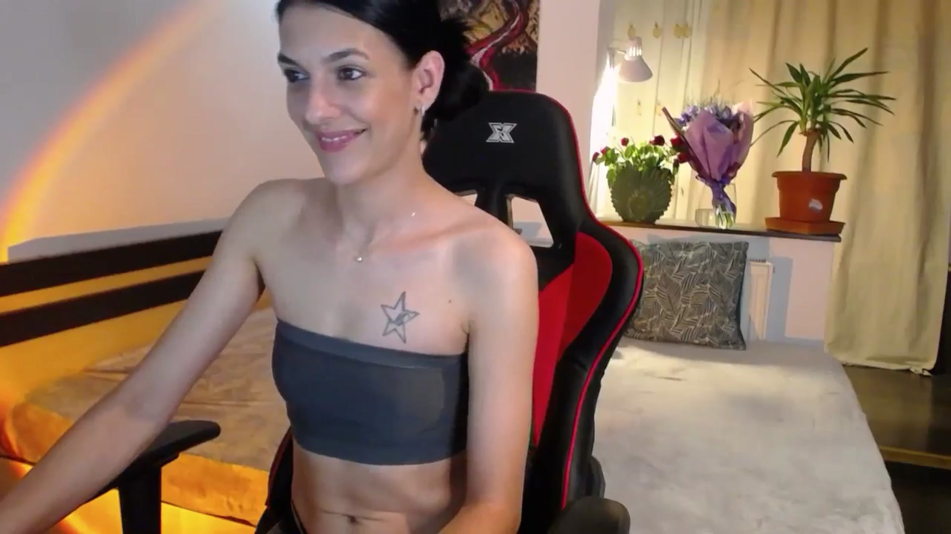 Gallery image thumbnail from AnyaLuv777's myfreecams stream on, 08/04/2024, 21:33 image 8 of 20