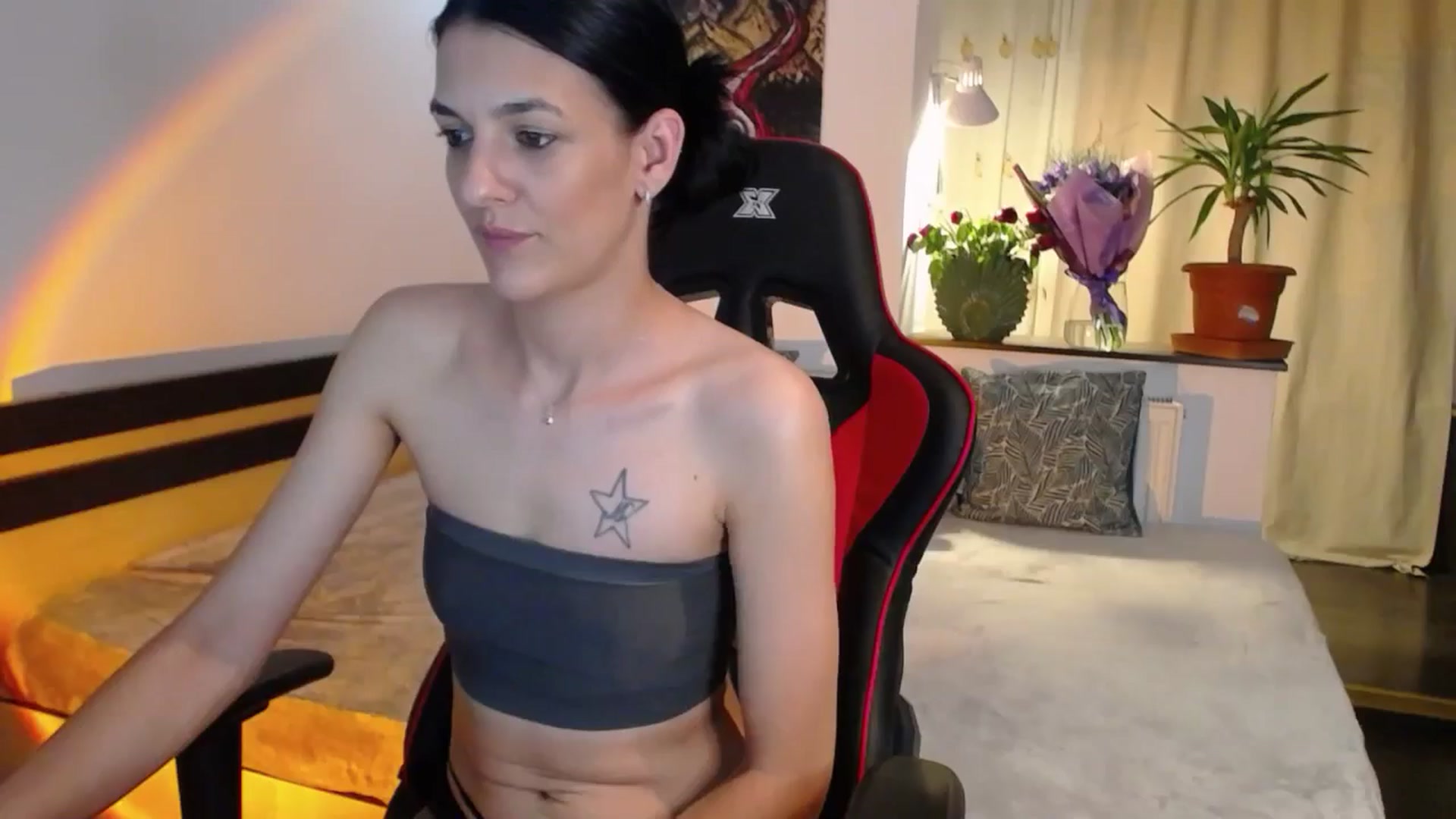 Gallery image thumbnail from AnyaLuv777's myfreecams stream on, 08/04/2024, 21:33 image 2 of 20
