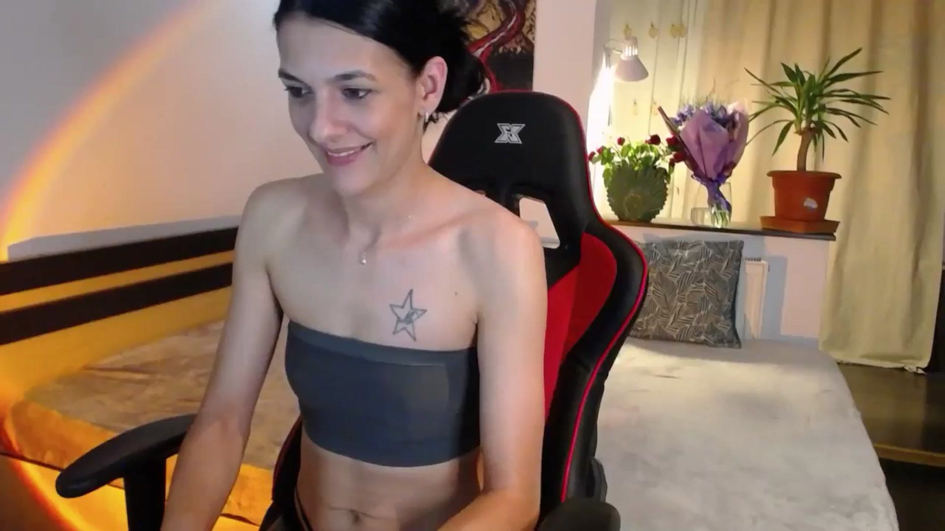 Gallery image thumbnail from AnyaLuv777's myfreecams stream on, 08/04/2024, 21:33 image 4 of 20