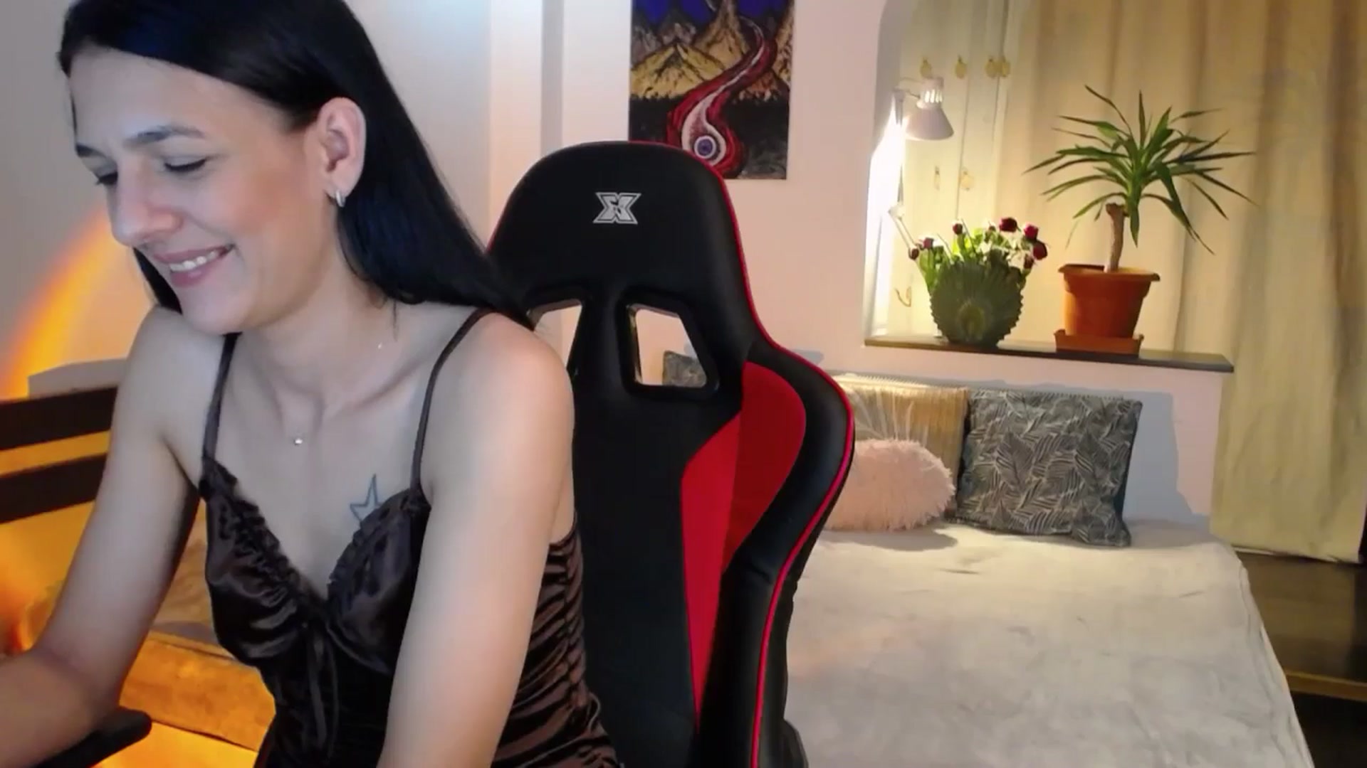 Gallery image thumbnail from AnyaLuv777's myfreecams stream on, 08/06/2024, 21:27 image 15 of 20
