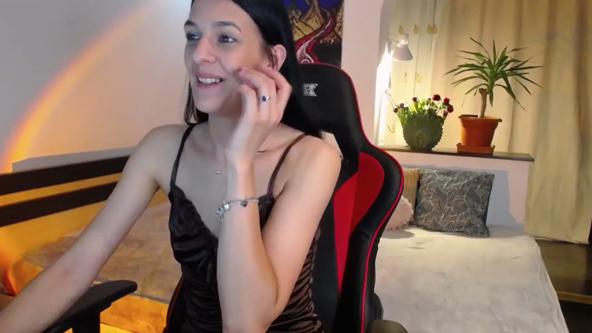 Gallery image thumbnail from AnyaLuv777's myfreecams stream on, 08/06/2024, 21:27 image 3 of 20
