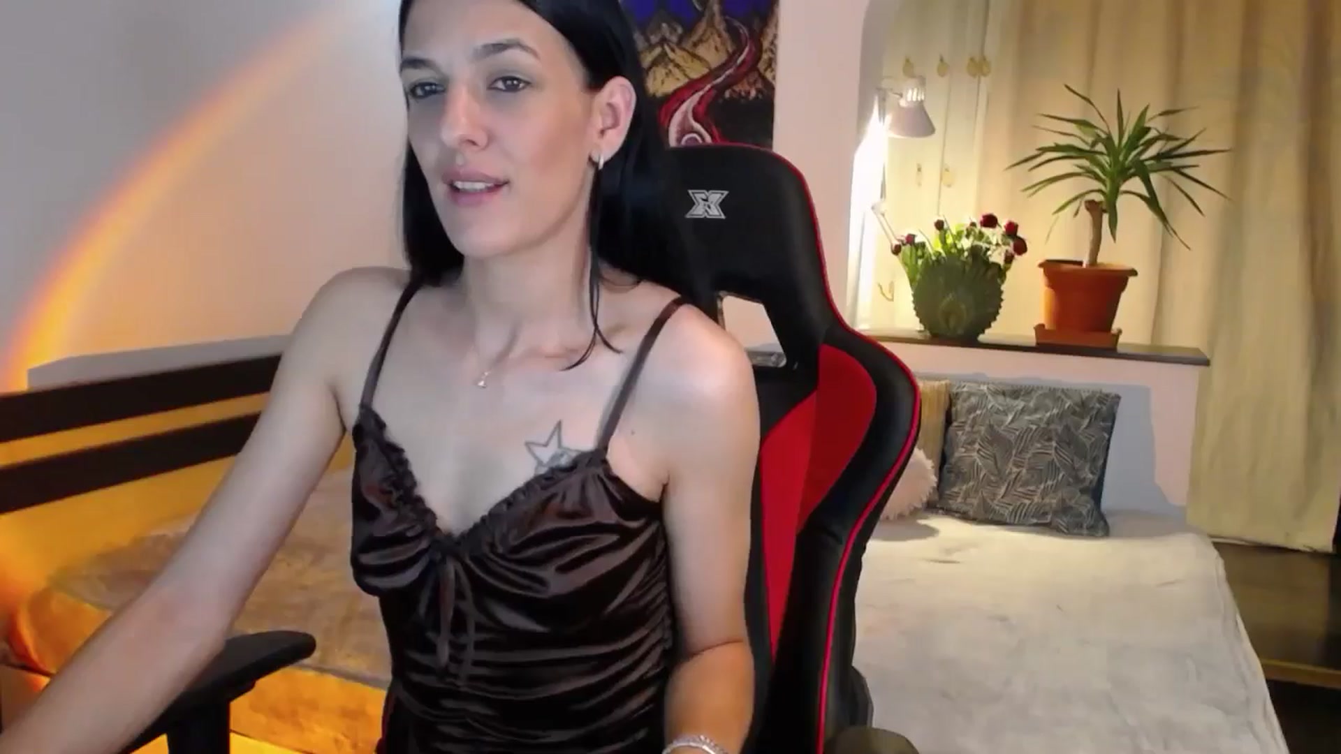 Gallery image thumbnail from AnyaLuv777's myfreecams stream on, 08/06/2024, 21:27 image 4 of 20