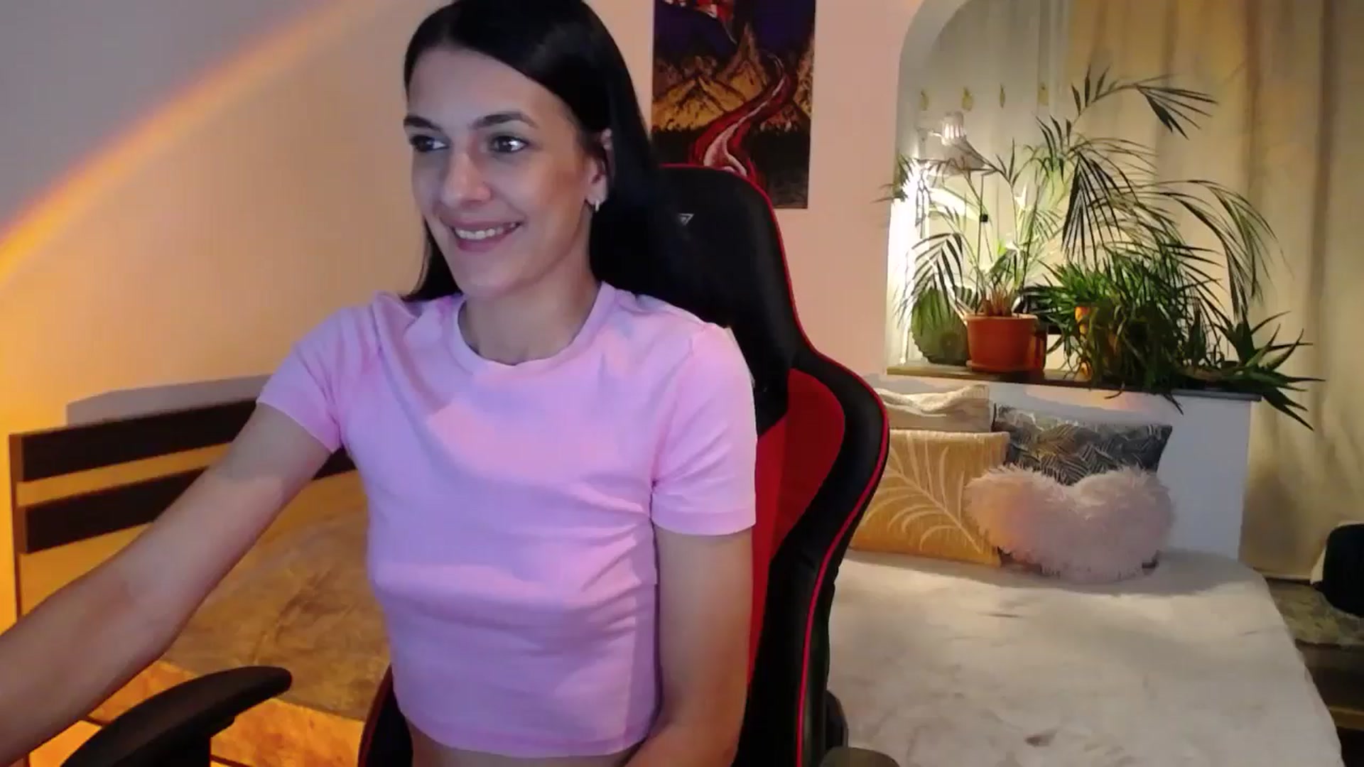 Gallery image thumbnail from AnyaLuv777's myfreecams stream on, 08/20/2024, 21:21 image 1 of 20