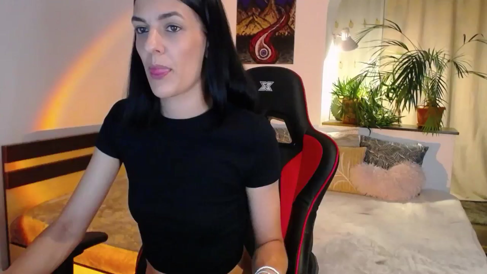 Gallery image thumbnail from AnyaLuv777's myfreecams stream on, 08/22/2024, 21:34 image 1 of 20