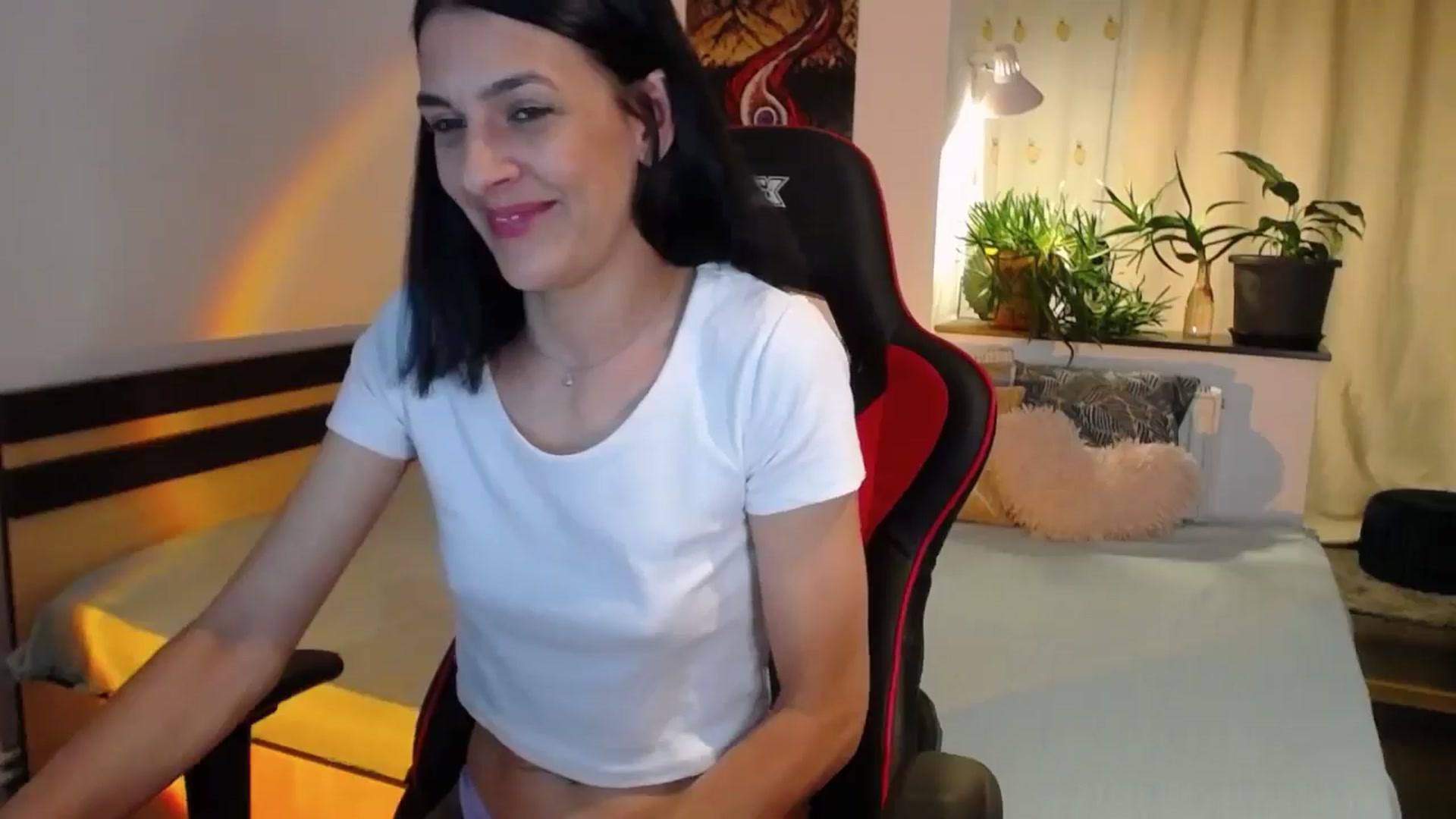 Gallery image thumbnail from AnyaLuv777's myfreecams stream on, 08/27/2024, 21:58 image 17 of 20
