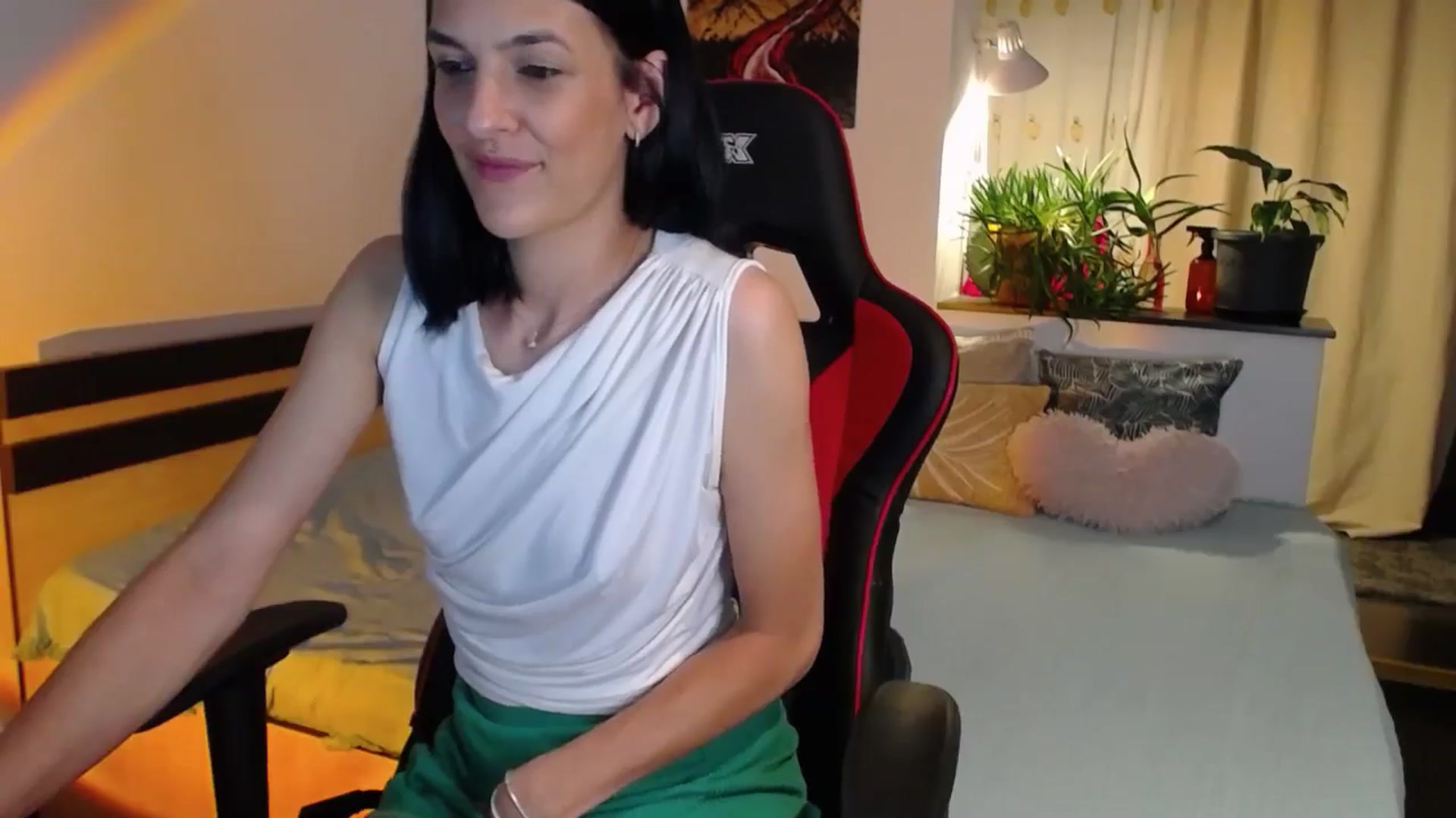 Gallery image thumbnail from AnyaLuv777's myfreecams stream on, 08/30/2024, 20:16 image 18 of 20