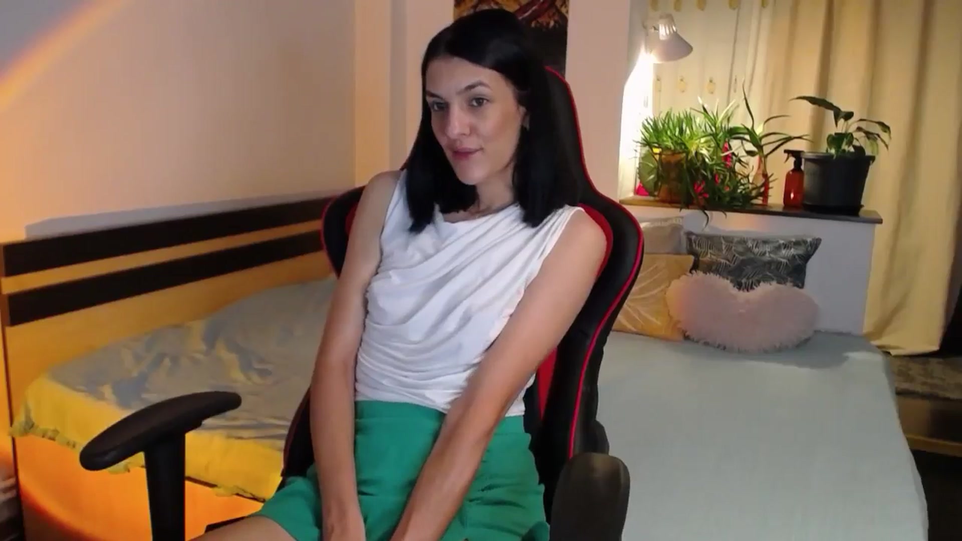 Gallery image thumbnail from AnyaLuv777's myfreecams stream on, 08/30/2024, 20:16 image 13 of 20