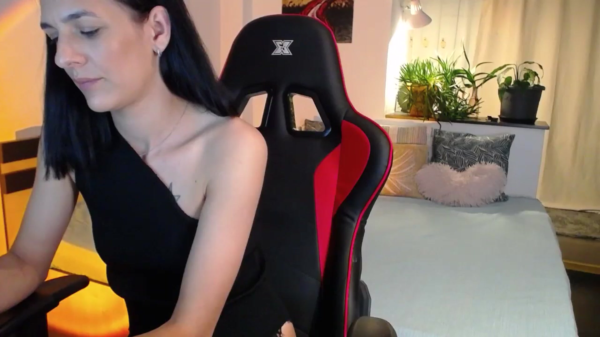 Gallery image thumbnail from AnyaLuv777's myfreecams stream on, 08/31/2024, 19:17 image 20 of 20