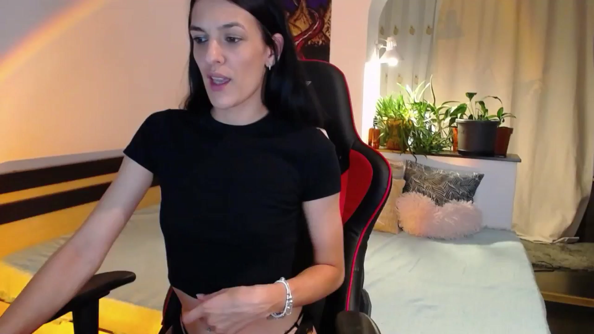 Gallery image thumbnail from AnyaLuv777's myfreecams stream on, 09/06/2024, 20:17 image 1 of 20