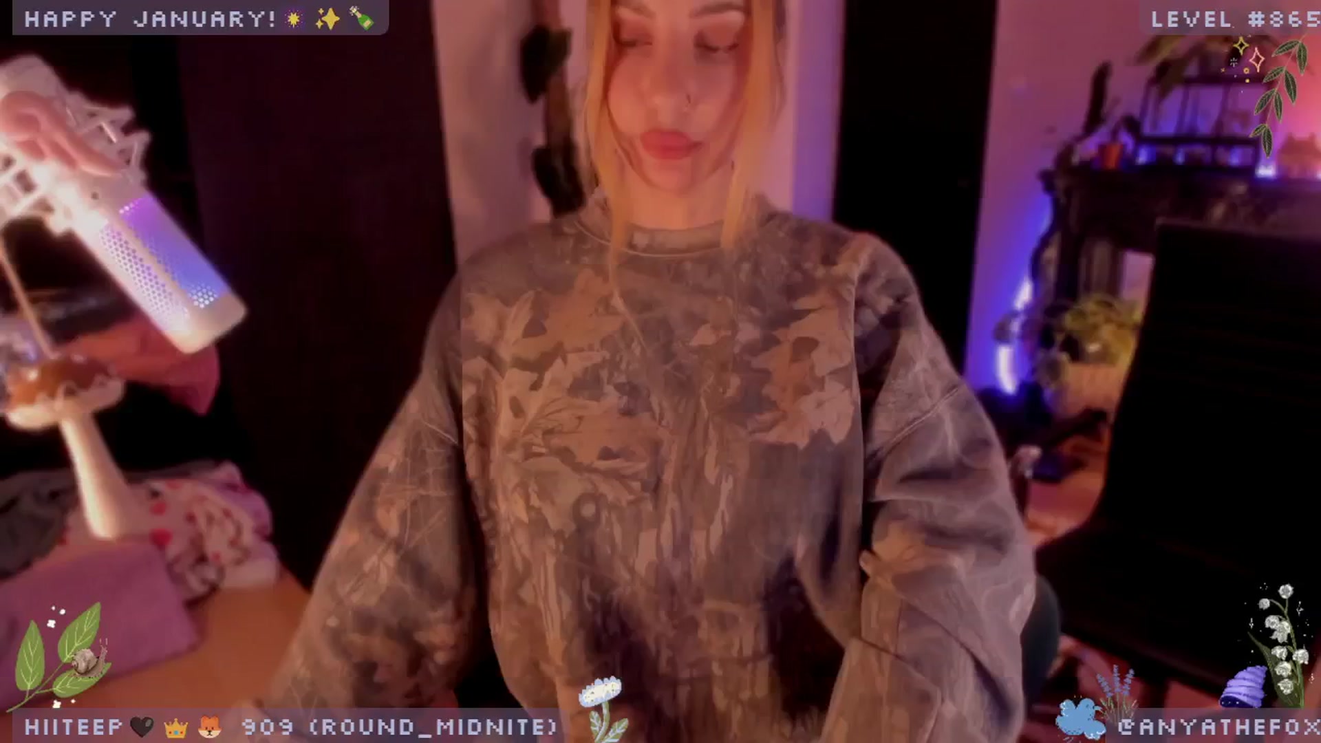 Gallery image thumbnail from AnyaNerves's myfreecams stream on, 01/30/2025, 08:54 image 13 of 20