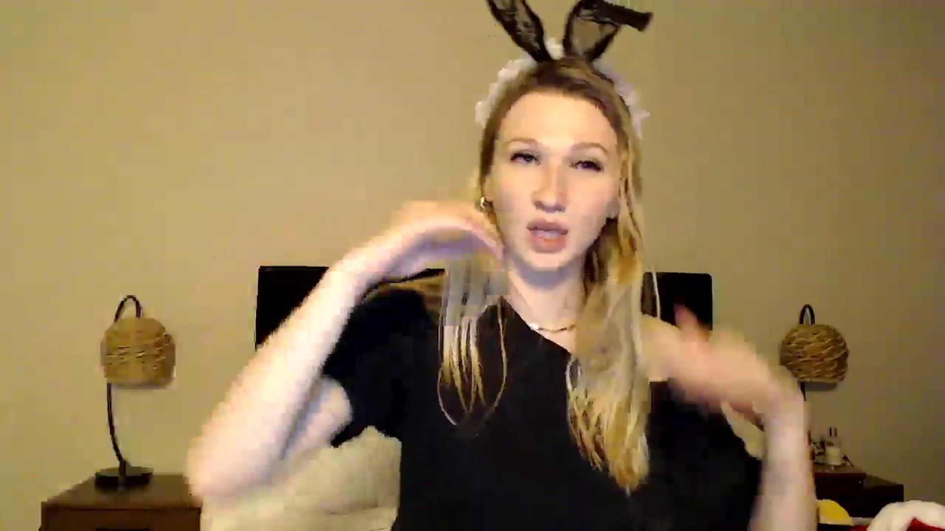 Gallery image thumbnail from AnyaSweets's myfreecams stream on, 01/06/2025, 07:16 image 15 of 20