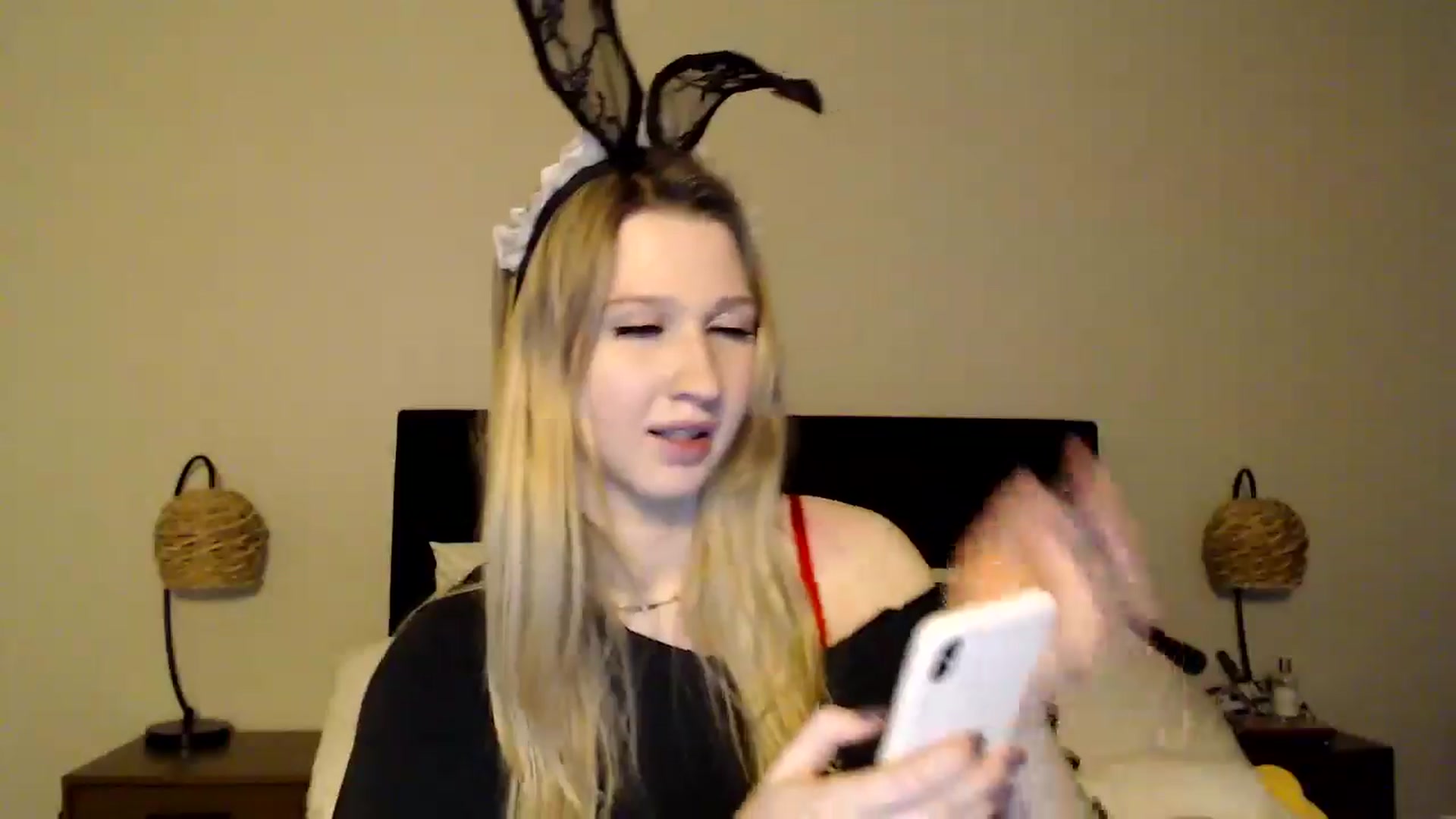 Gallery image thumbnail from AnyaSweets's myfreecams stream on, 01/06/2025, 07:16 image 18 of 20