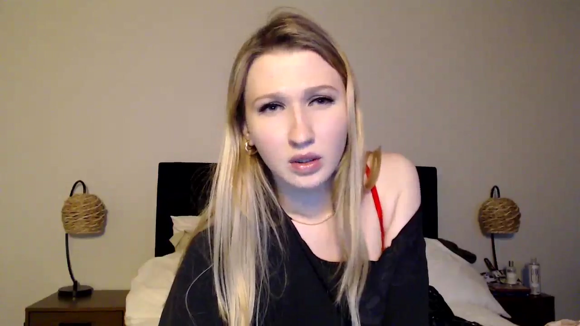 Gallery image thumbnail from AnyaSweets's myfreecams stream on, 01/06/2025, 07:16 image 3 of 20