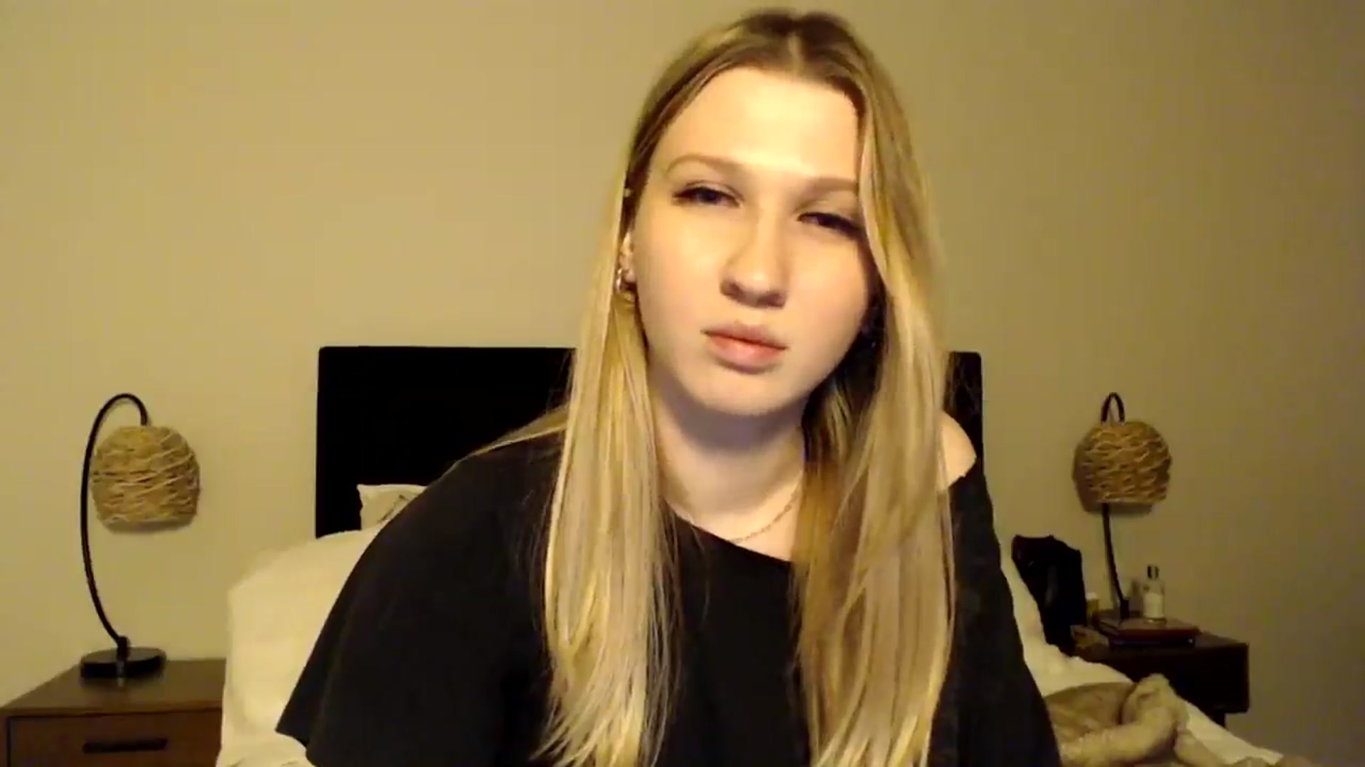 Gallery image thumbnail from AnyaSweets's myfreecams stream on, 01/08/2025, 05:32 image 14 of 20