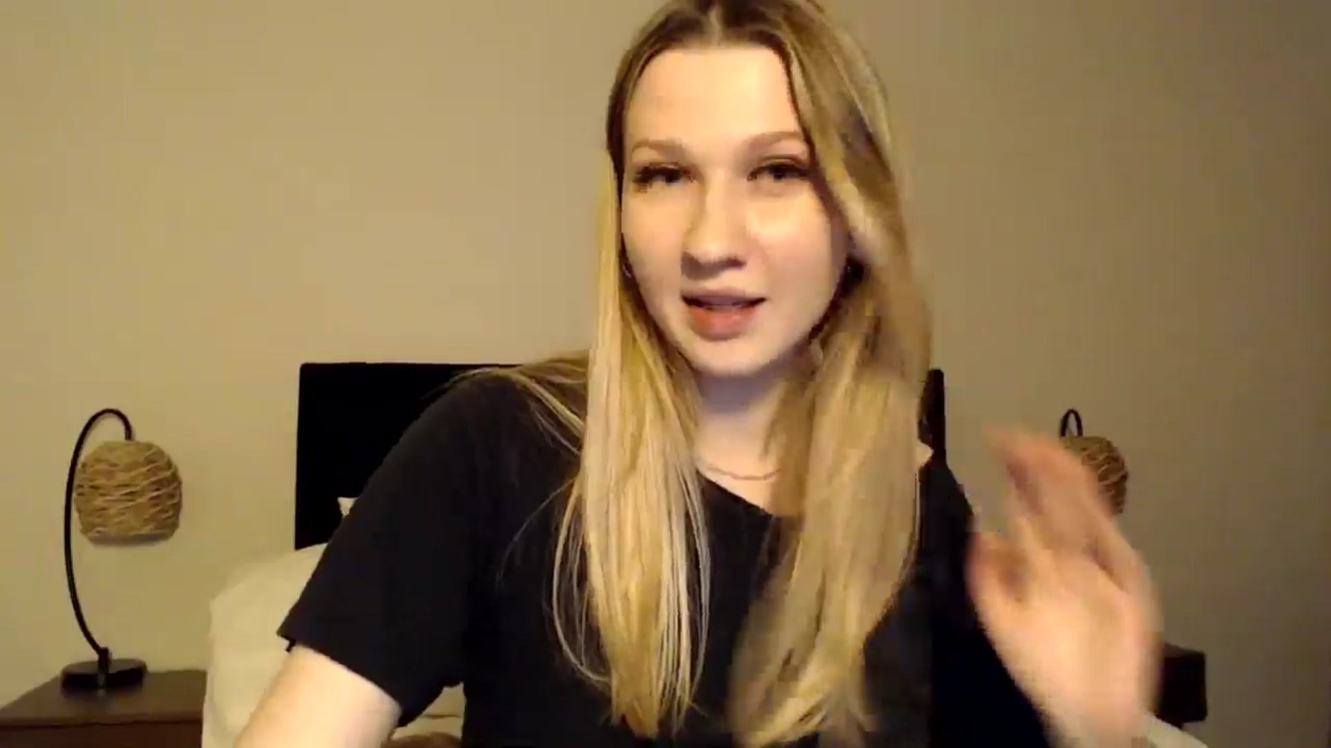 Gallery image thumbnail from AnyaSweets's myfreecams stream on, 01/08/2025, 05:32 image 2 of 20